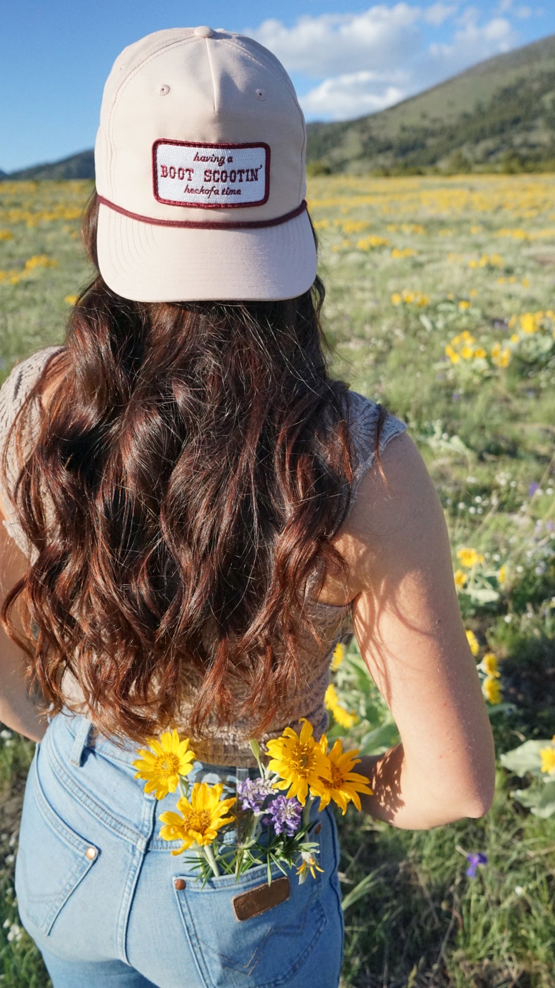 “Having A Boot Scootin’ Heckofa Time” Rope Hat